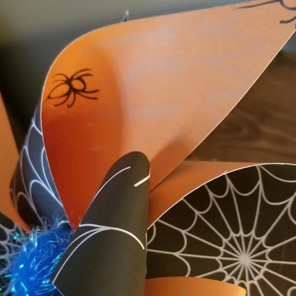 🍂🎃 Handmade Pinwheel on a Halloween pencil. - Picture 4 of 4